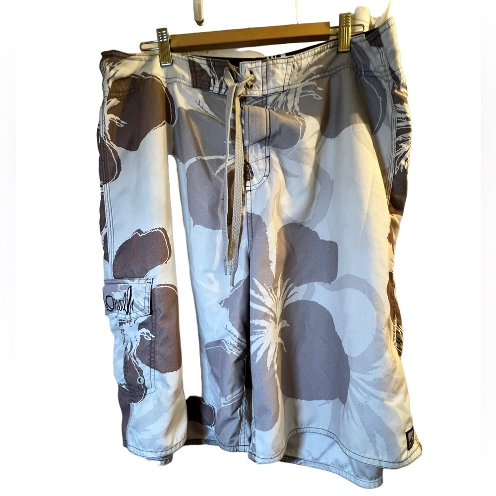 O'Neill expression board shorts size 38